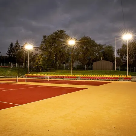 Pawilon Sportowo Turystyczny Kalwarianka * Kalwaria Zebrzydowska