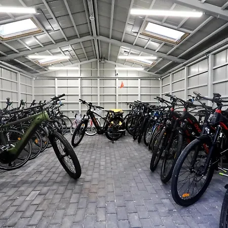 Hostal Pawilon Sportowo Turystyczny Kalwarianka *