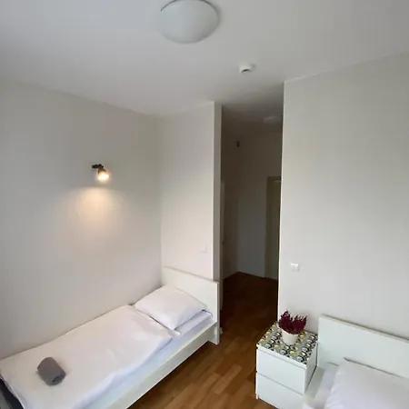 Hostal Pawilon Sportowo Turystyczny Kalwarianka *